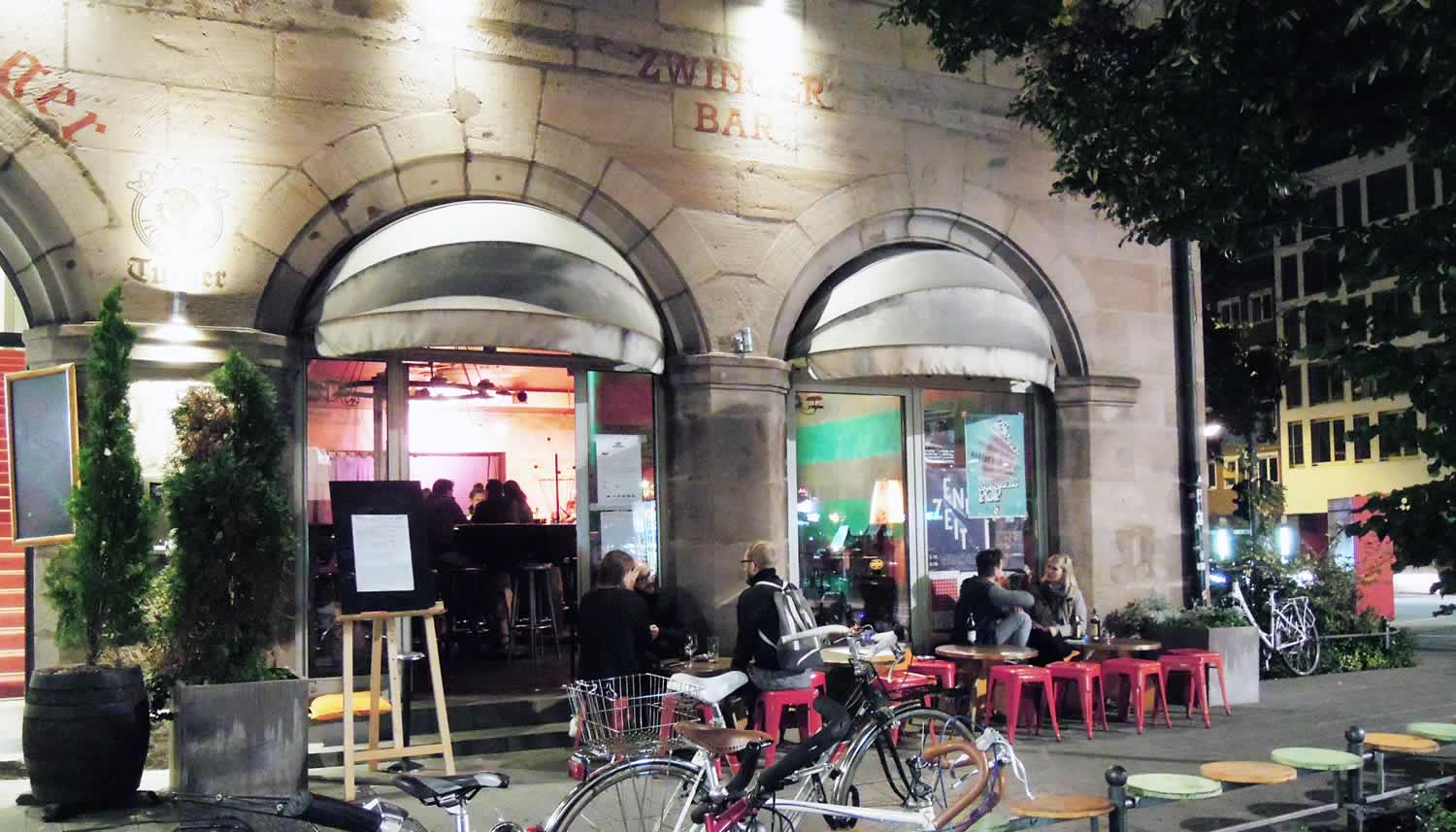 zwingerbar aussenansicht 2014